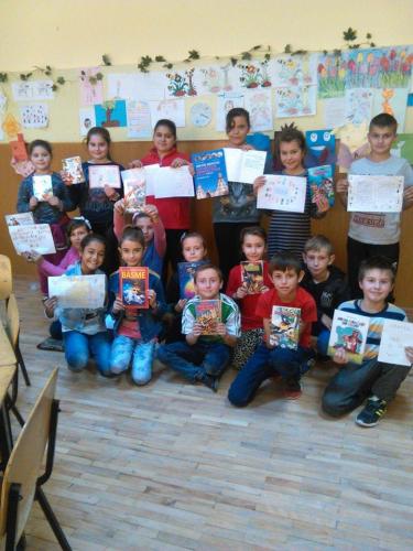 Activitate "Ziua educatiei - Cartea" la Scoala Stremt