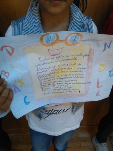 Activitate "Ziua educatiei - Cartea" la Scoala Stremt