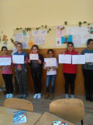 Activitate "Ziua educatiei - Cartea" la Scoala Stremt