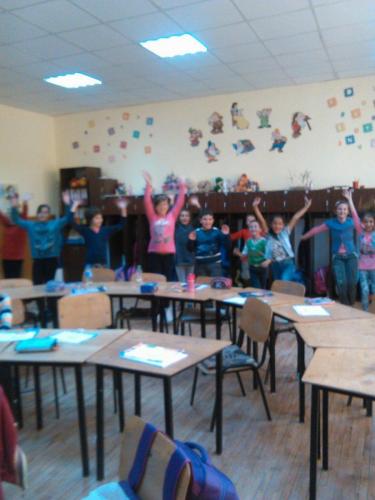 Activitate "Ziua educatiei - Cartea" la Scoala Stremt