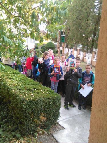 Activitate "Ziua educatiei - Cartea" la Scoala Stremt